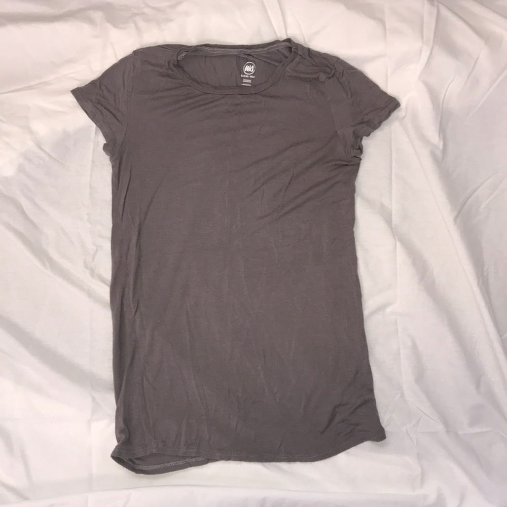 gray top